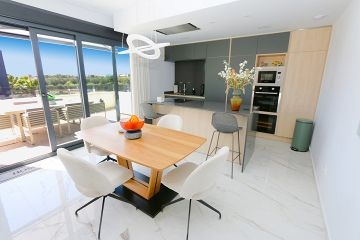 Luxe penthouse Los Altos met dakterras prive lift en jacuzzi - AT HOME Real Estate