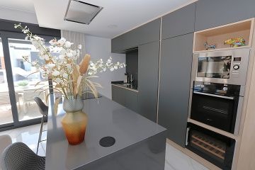 Luxe penthouse Los Altos met dakterras prive lift en jacuzzi - AT HOME Real Estate