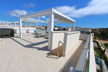 Luxe penthouse Los Altos met dakterras prive lift en jacuzzi - AT HOME Real Estate