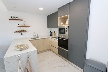 Prachtig Penthouse Appartement in Los Altos met Dakterras, Jacuzzi & Luxe Faciliteiten - AT HOME Real Estate