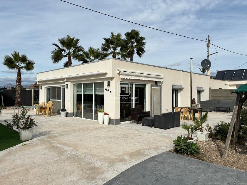 Exclusieve villa van 180 m² in Crevillente 