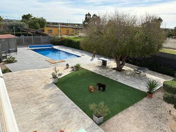 Exclusieve villa van 180 m² in Crevillente  - AT HOME Real Estate