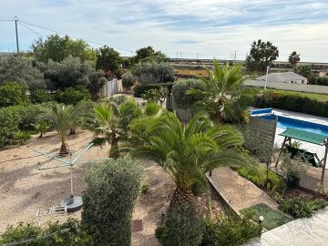 Exclusieve villa van 180 m² in Crevillente  - AT HOME Real Estate