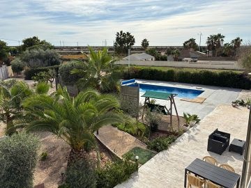 Exclusieve villa van 180 m² in Crevillente  - AT HOME Real Estate