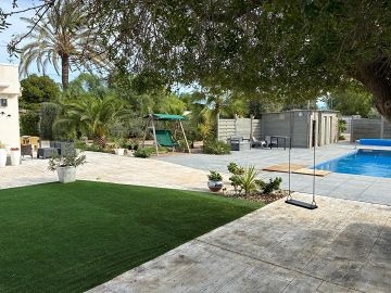 Exclusieve villa van 180 m² in Crevillente  - AT HOME Real Estate