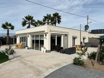 Exclusieve villa van 180 m² in Crevillente  - AT HOME Real Estate