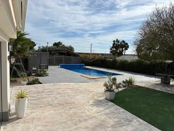 Exclusieve villa van 180 m² in Crevillente  - AT HOME Real Estate