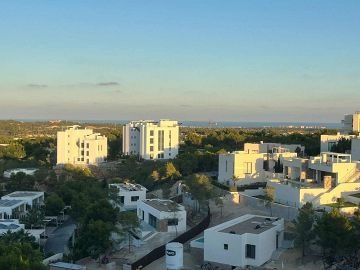 WUNDERSCHÖNES PENTHOUSE mit ATEMBERAUBENDER AUSSICHT - LAS COLINAS GOLF - AT HOME Real Estate