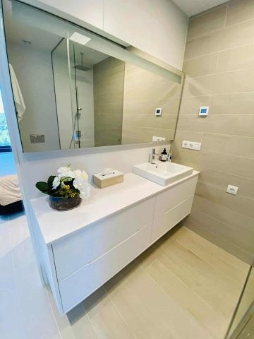 WUNDERSCHÖNES PENTHOUSE mit ATEMBERAUBENDER AUSSICHT - LAS COLINAS GOLF - AT HOME Real Estate