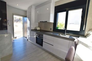 Fantastic villa with beautiful views - AT HOME Real Estate