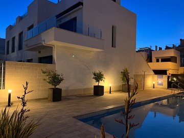 Beautiful ground floor apartment in Santiago De La RIbera - AT HOME Real Estate