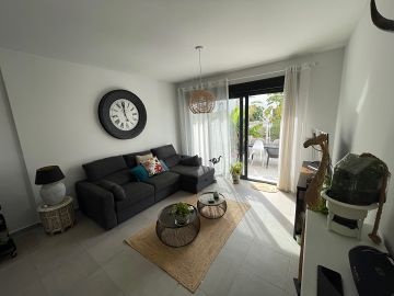 Prachtig gelijkvloers appartement in Santiago De La Ribera