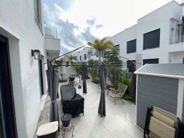 Prachtig gelijkvloers appartement in Santiago De La Ribera
