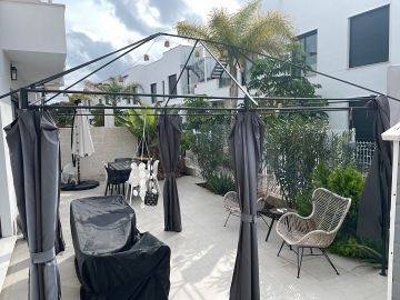 Prachtig gelijkvloers appartement in Santiago De La Ribera