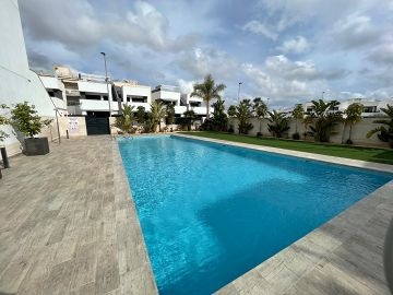 Prachtig gelijkvloers appartement in Santiago De La Ribera