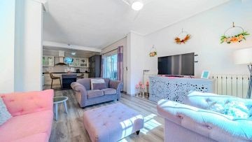 BELLE VILLA AVEC 6 CHAMBRES - AT HOME Real Estate
