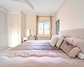 BELLE VILLA AVEC 6 CHAMBRES - AT HOME Real Estate
