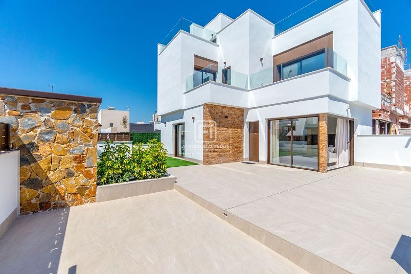 Chalet independiente en Benijofar - Obra nueva