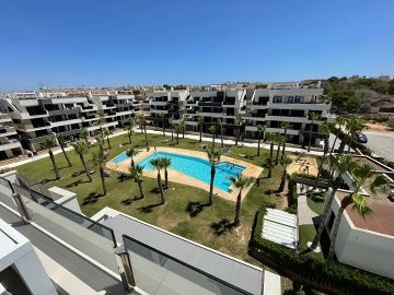 PENTHOUSE LUXUEUX A LOS ALTOS - ORIHUELA COSTA - AT HOME Real Estate