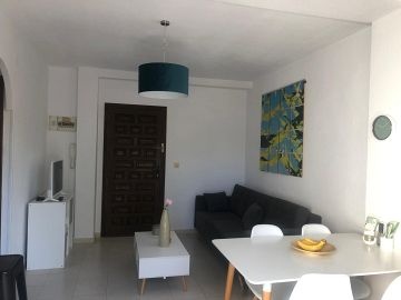 Renovated apartment in a prime location in Torrevieja! - AT HOME Real Estate