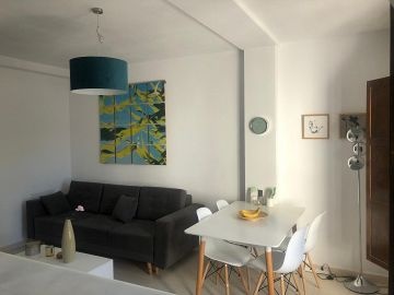 Renovated apartment in a prime location in Torrevieja! - AT HOME Real Estate