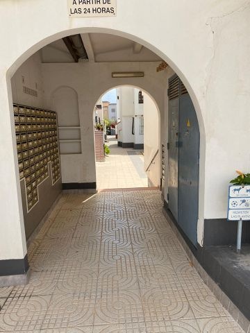 Renovated apartment in a prime location in Torrevieja! - AT HOME Real Estate