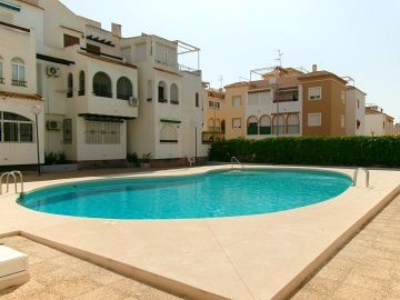 Renovated apartment in a prime location in Torrevieja! - AT HOME Real Estate
