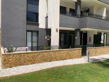 MAGNIFIQUE APPARTEMENT AU REZ-DE-CHAUSSÉE À LOS ALTOS - ORIHUELA COSTA - AT HOME Real Estate