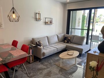 MAGNIFIQUE APPARTEMENT AU REZ-DE-CHAUSSÉE À LOS ALTOS - ORIHUELA COSTA - AT HOME Real Estate