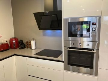 MAGNIFIQUE APPARTEMENT AU REZ-DE-CHAUSSÉE À LOS ALTOS - ORIHUELA COSTA - AT HOME Real Estate