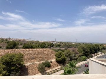 MAGNIFIQUE APPARTEMENT AU REZ-DE-CHAUSSÉE À LOS ALTOS - ORIHUELA COSTA - AT HOME Real Estate