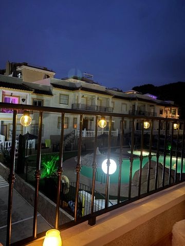 Penthouse exclusif avec solarium et piscine à Algorfa (Montemar – La Finca Golf) - AT HOME Real Estate