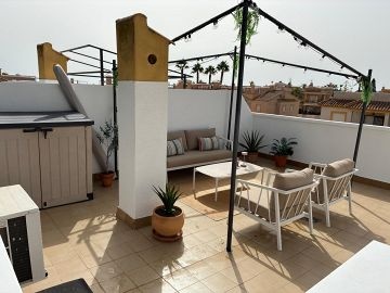 Penthouse exclusif avec solarium et piscine à Algorfa (Montemar – La Finca Golf) - AT HOME Real Estate