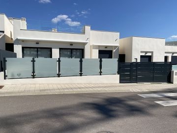 Schitterende villa op Lo Romero Golf, Pilar de la Horadada - AT HOME Real Estate